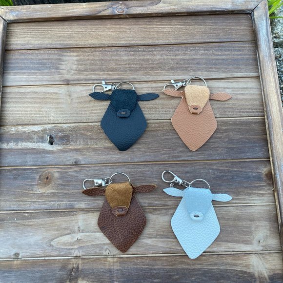 Cow Keychain - Picture 1 of 5